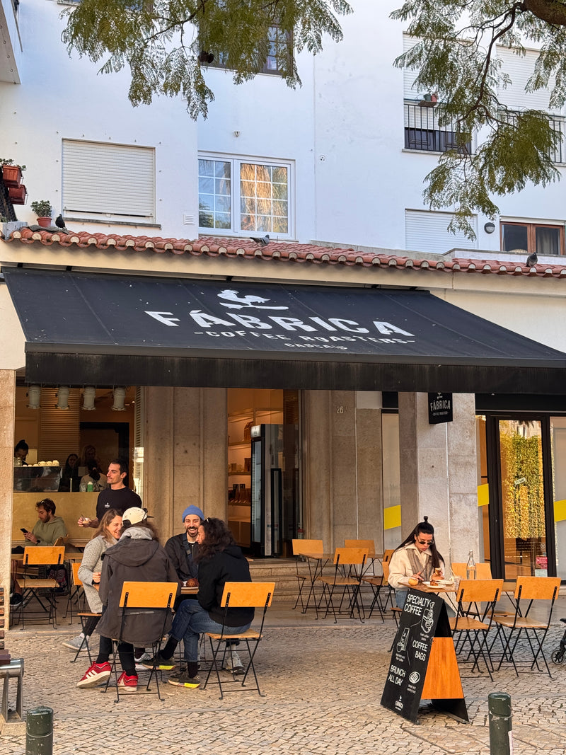 Fábrica Coffee Roasters Cascais Brunch All day long, natural wines, specialty coffee cafeteria